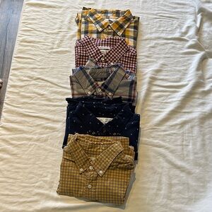 Old Navy Men's Button-Down Shirts - Navy, Plaid, and Checkered